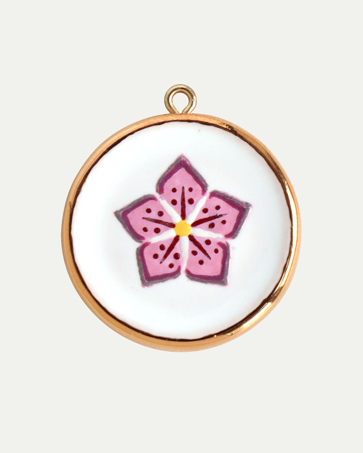 Бузкова квітка